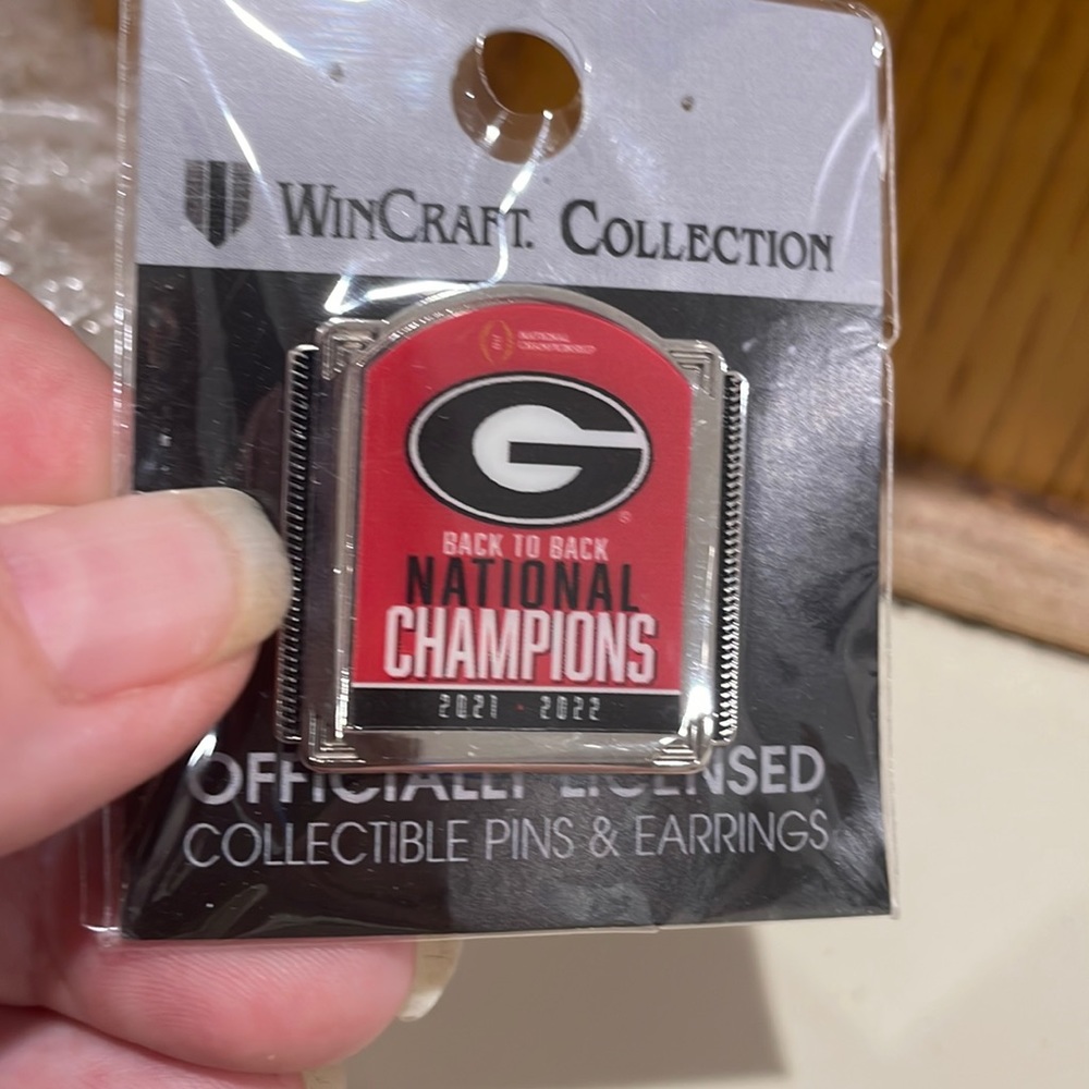 Georgia bulldogs pin back to back champions ncaa